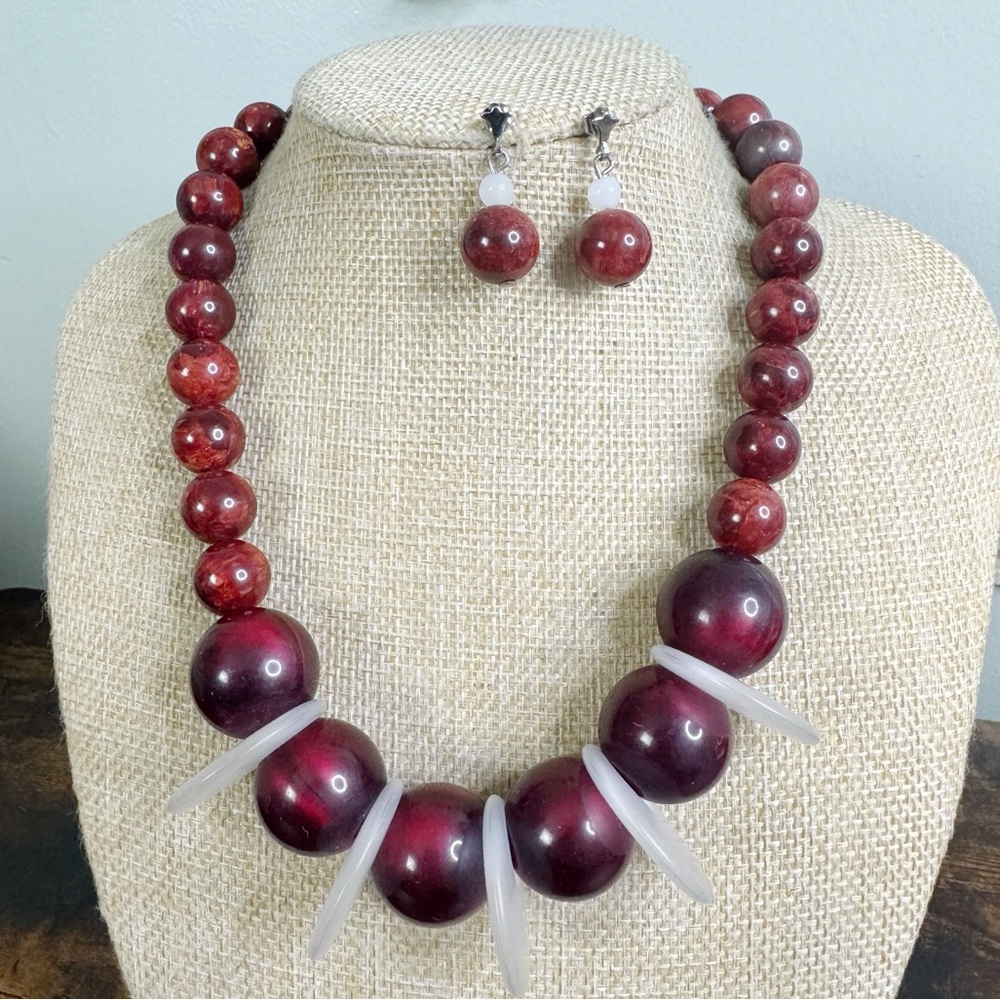 Cherry Lucite & Marbled Red Bakelite Bead Necklace & Earrings Set Dramatic Bold